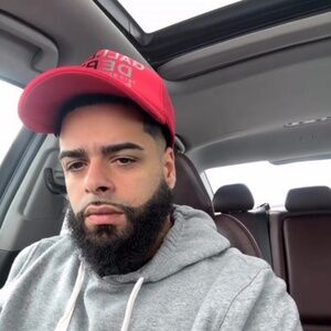 Meet your Posher, Alex